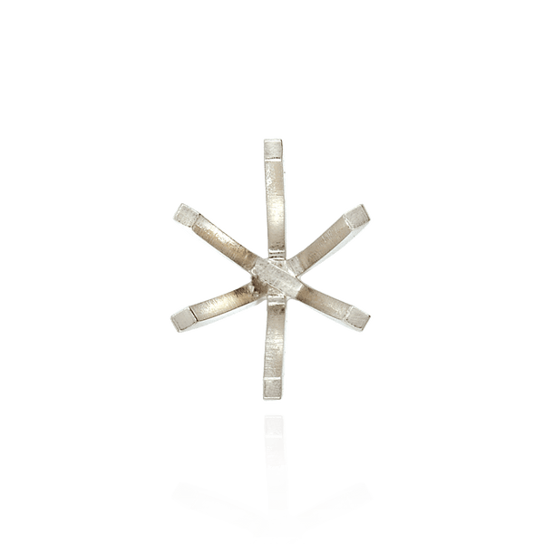 Six Prong Oval Solitaire Settings With Peg in Platinum (6.00 x 4.00 mm - 9.00 x 7.00 mm)