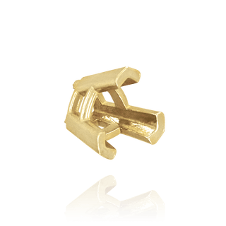 V-End Trillion Shape Wire Basket Settings in 18K Gold (3.00 mm - 12.00 mm)