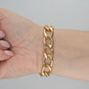Video image preview for Finished Light Flat Curb Bracelet in 14K Gold-Filled (4.30 mm - 10.80 mm)